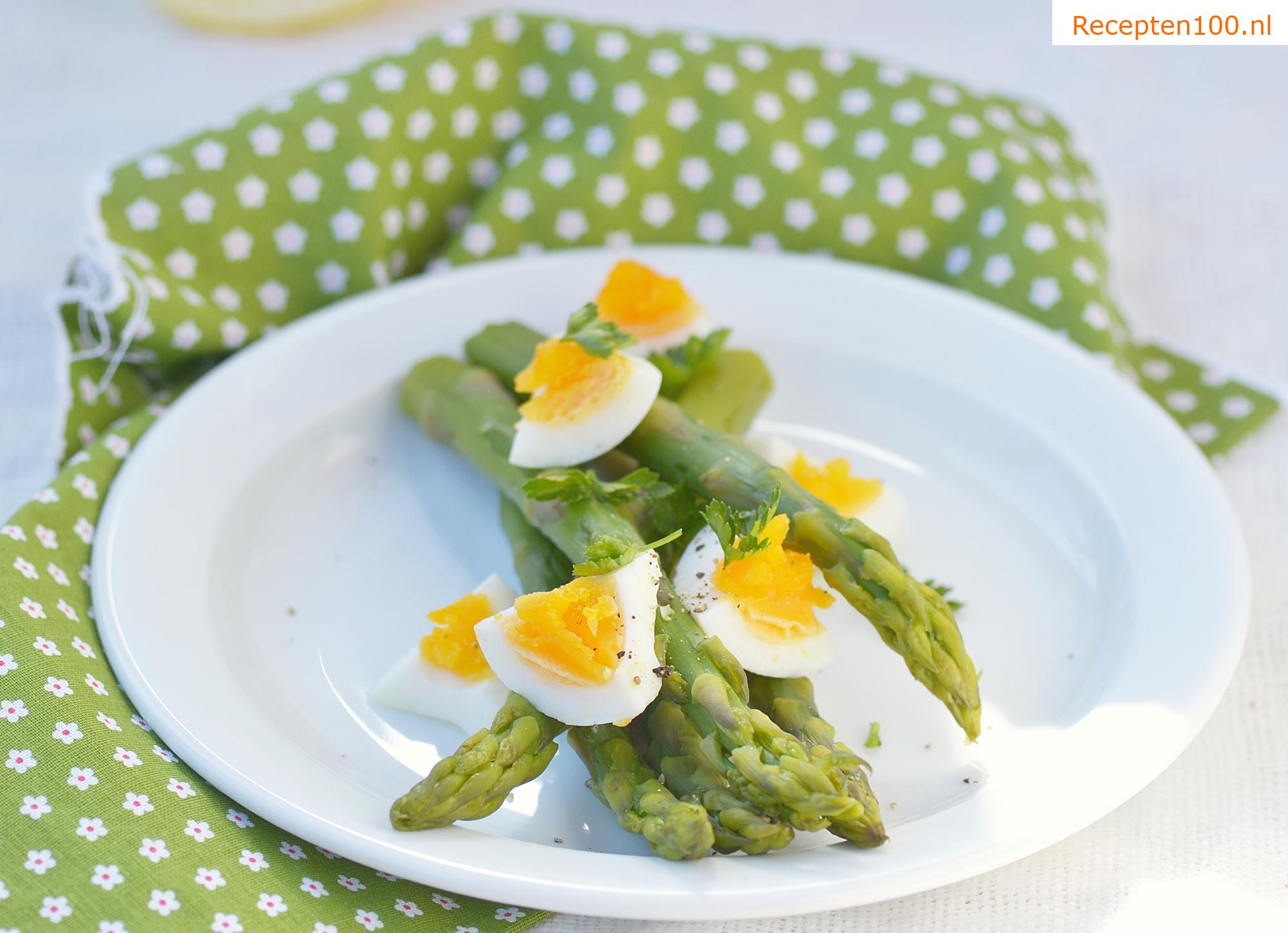 Aspergesalade met eieren