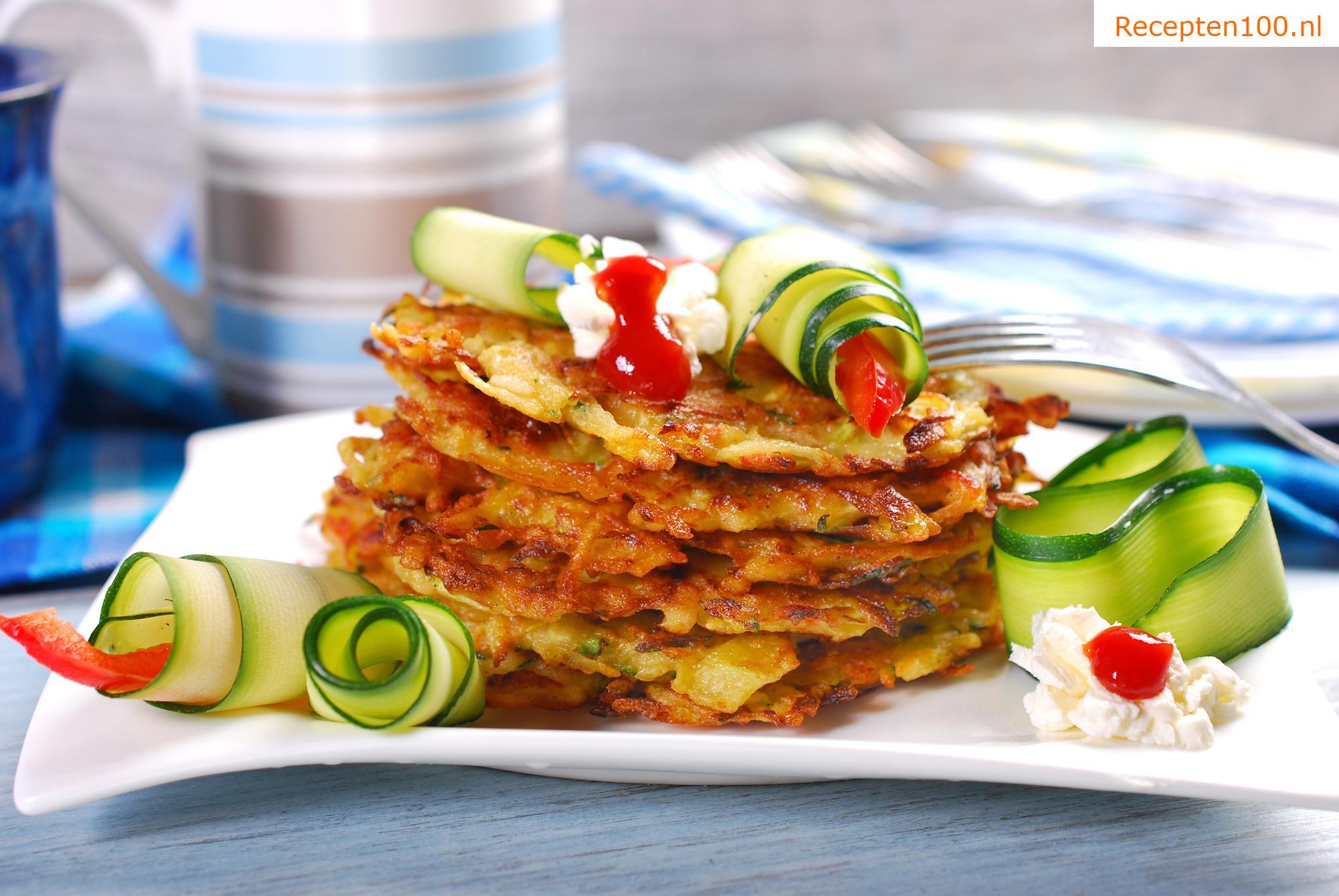 Courgettepannenkoek gebakken in de oven