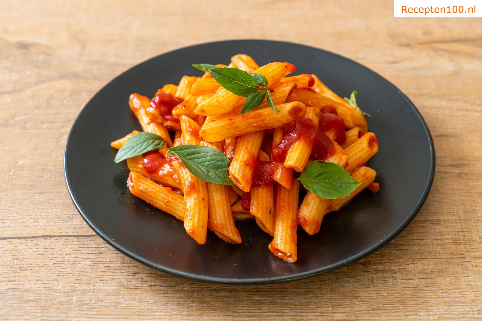 De eenvoudigste tomatensaus voor pasta uit de Italiaanse kookboek