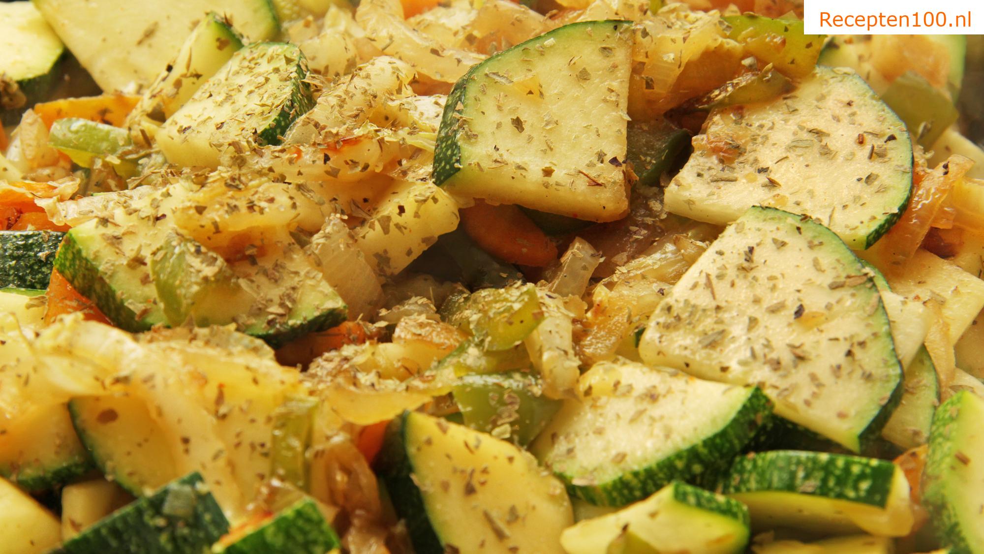 Gebakken aardappelen met groenten als bijgerecht