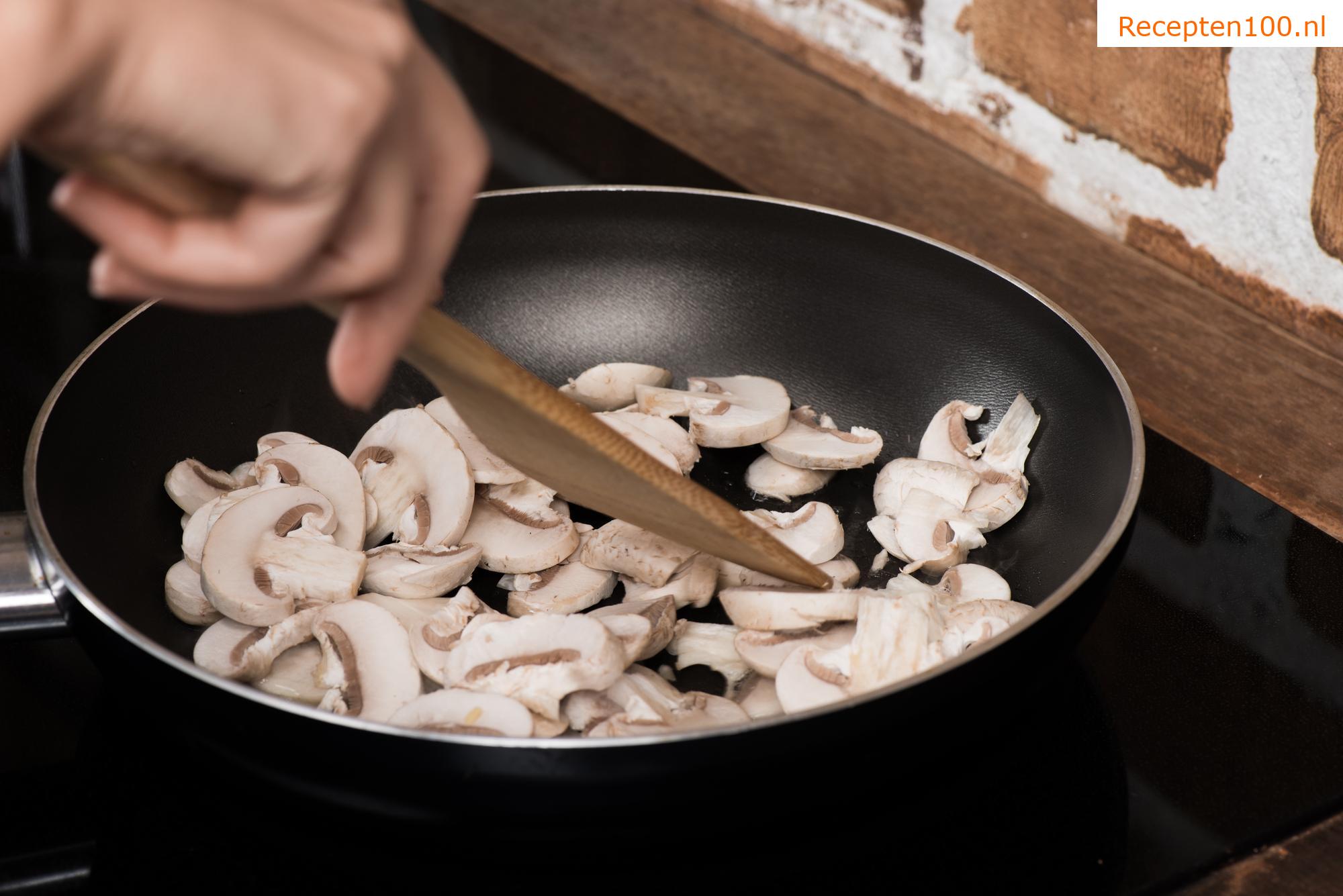 Gegratineerde champignons