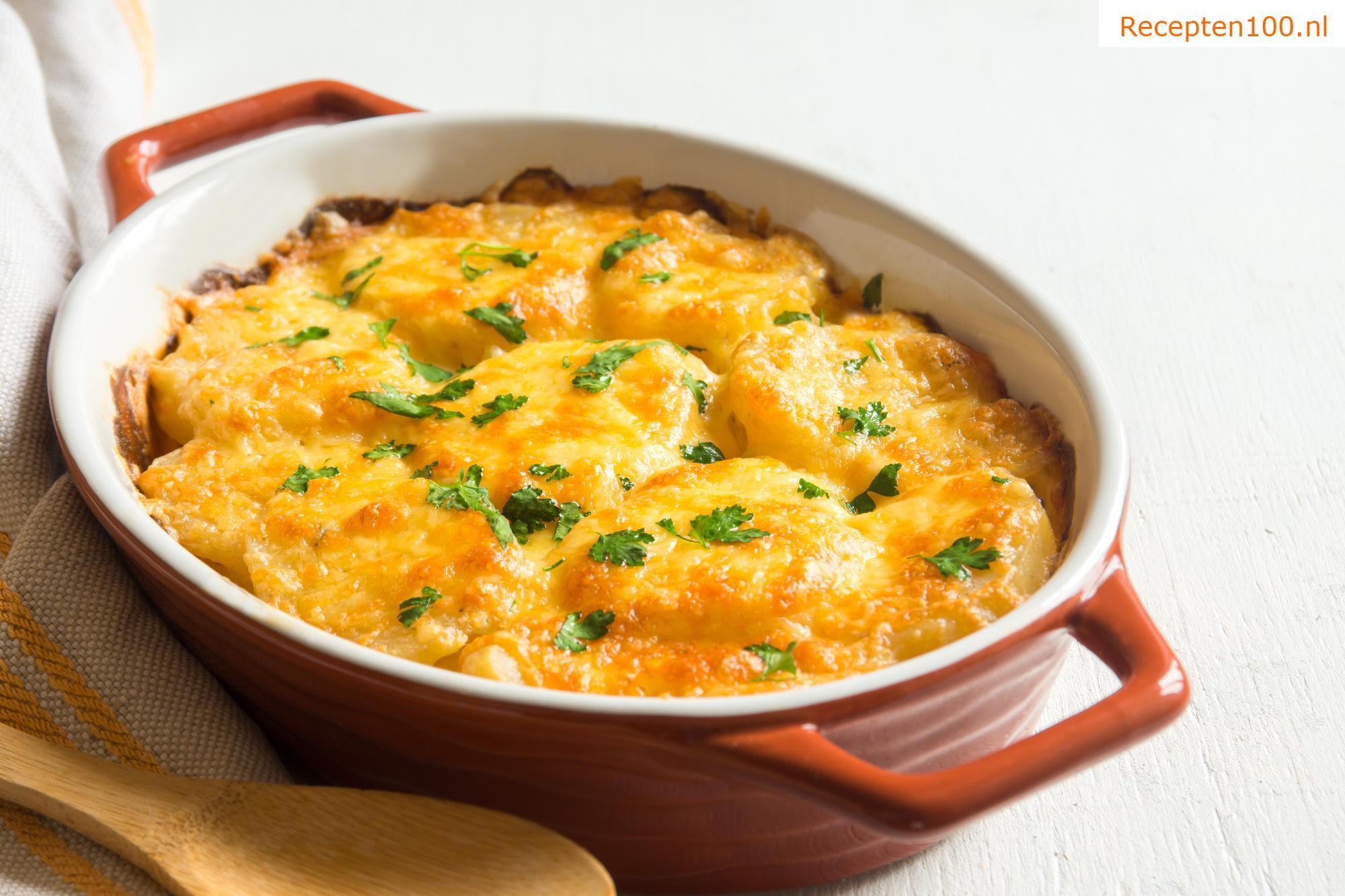 Gepofte aardappelen met spek