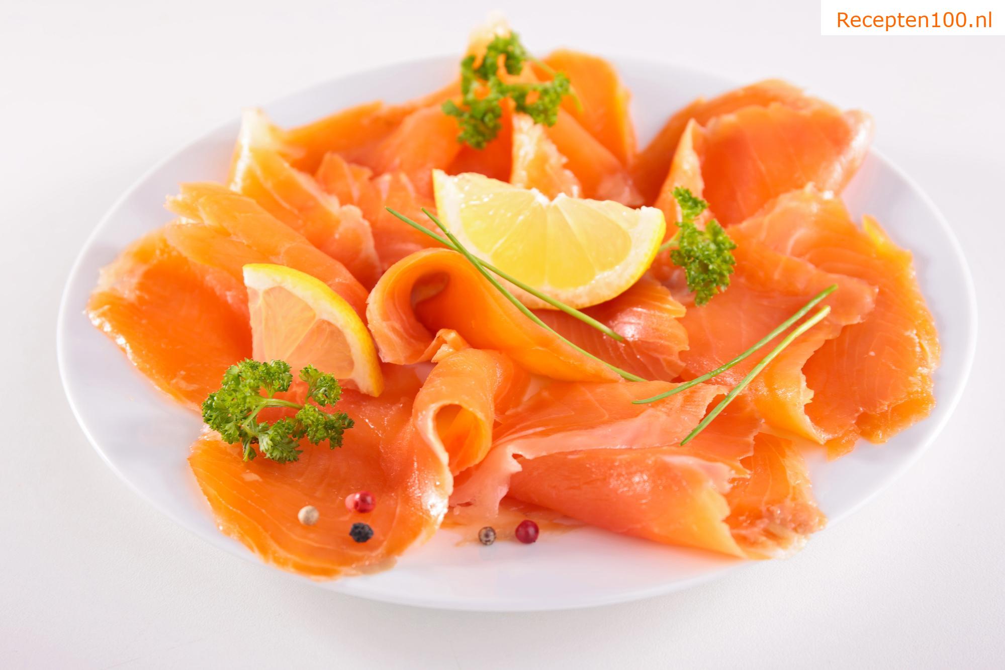 Gerookte zalm met citrusdressing