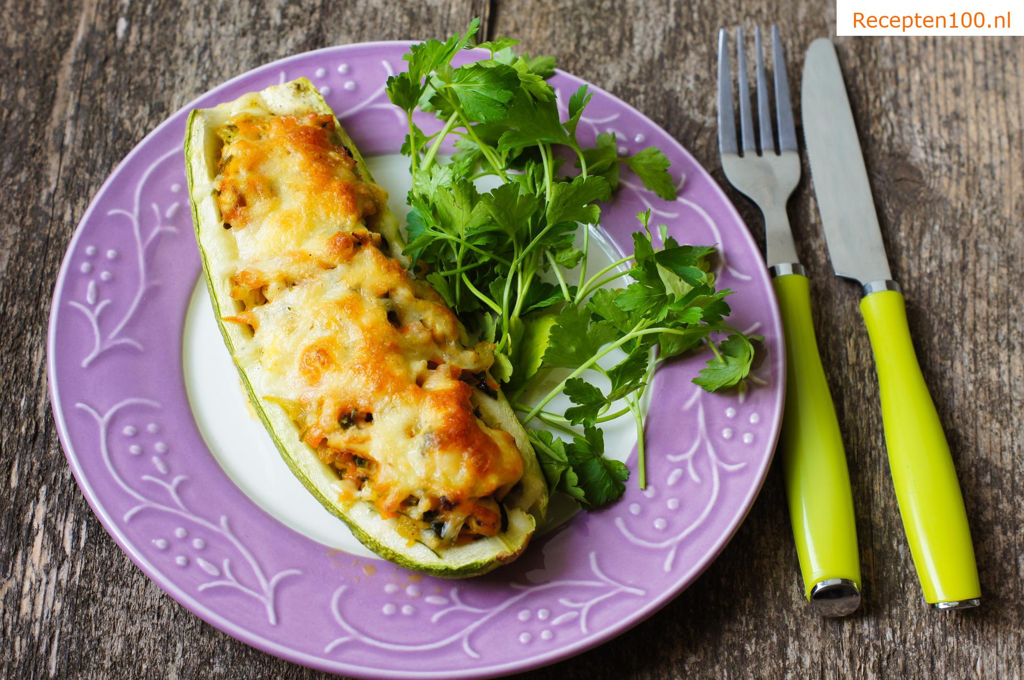 Gevuld met courgettes