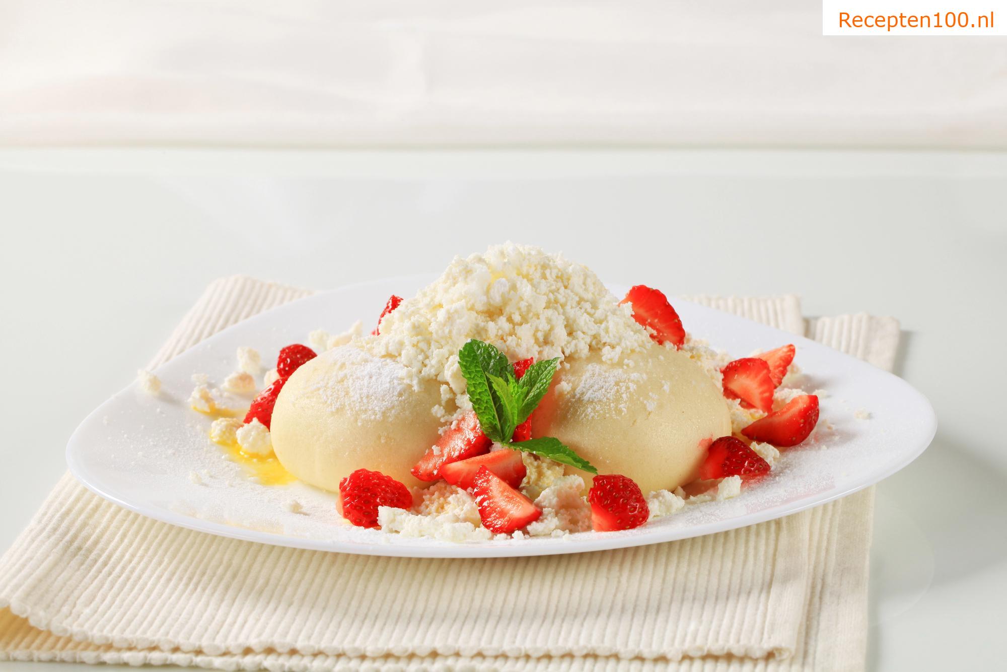 Glutenvrije fruitige gegaarde dumplings