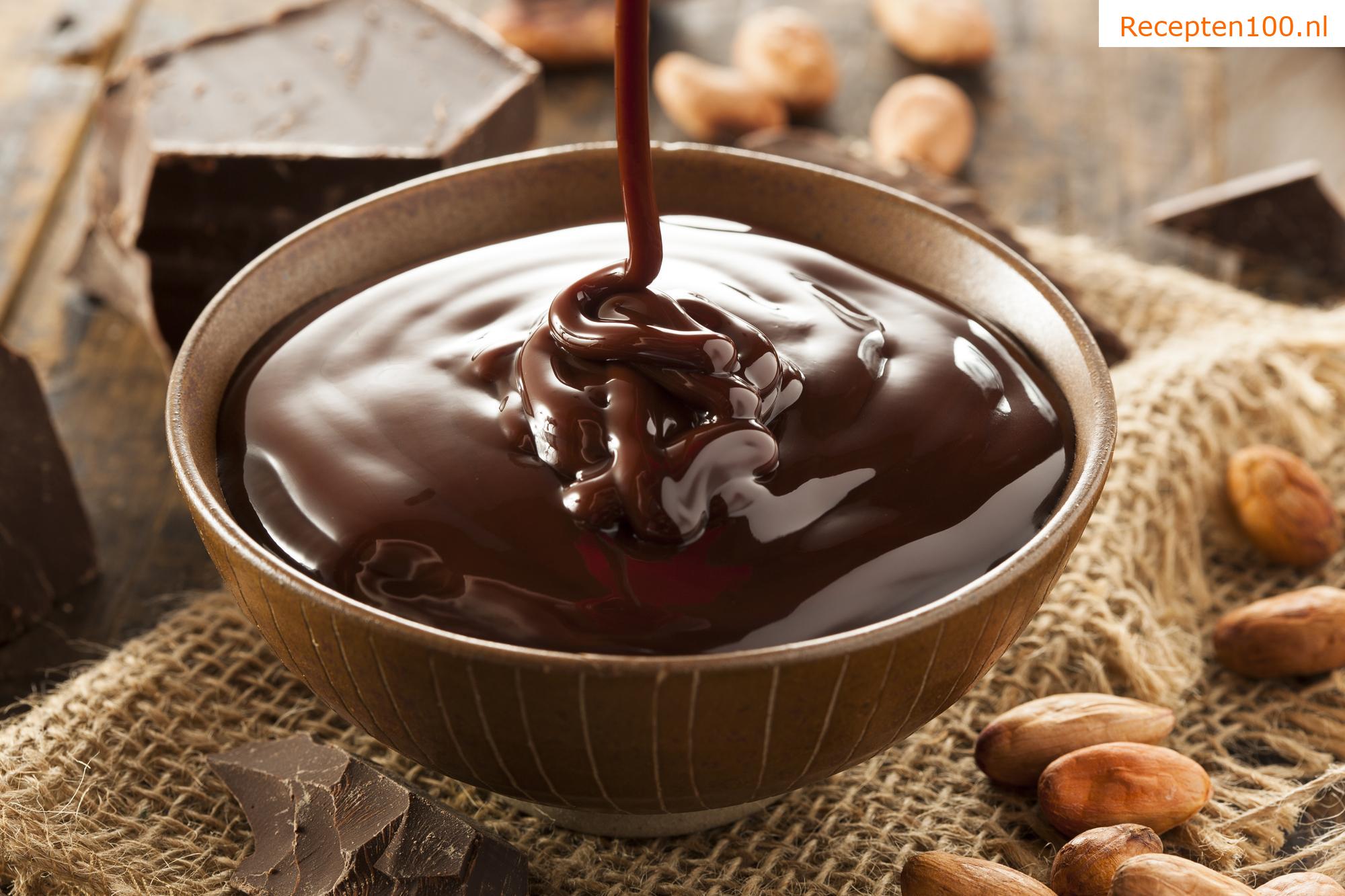 Kip met chocoladesaus