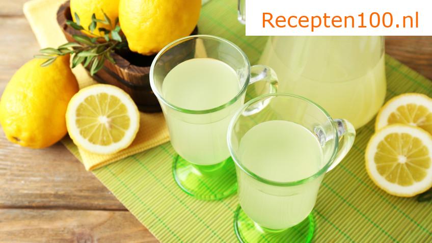 Komkommer-citroen limonade