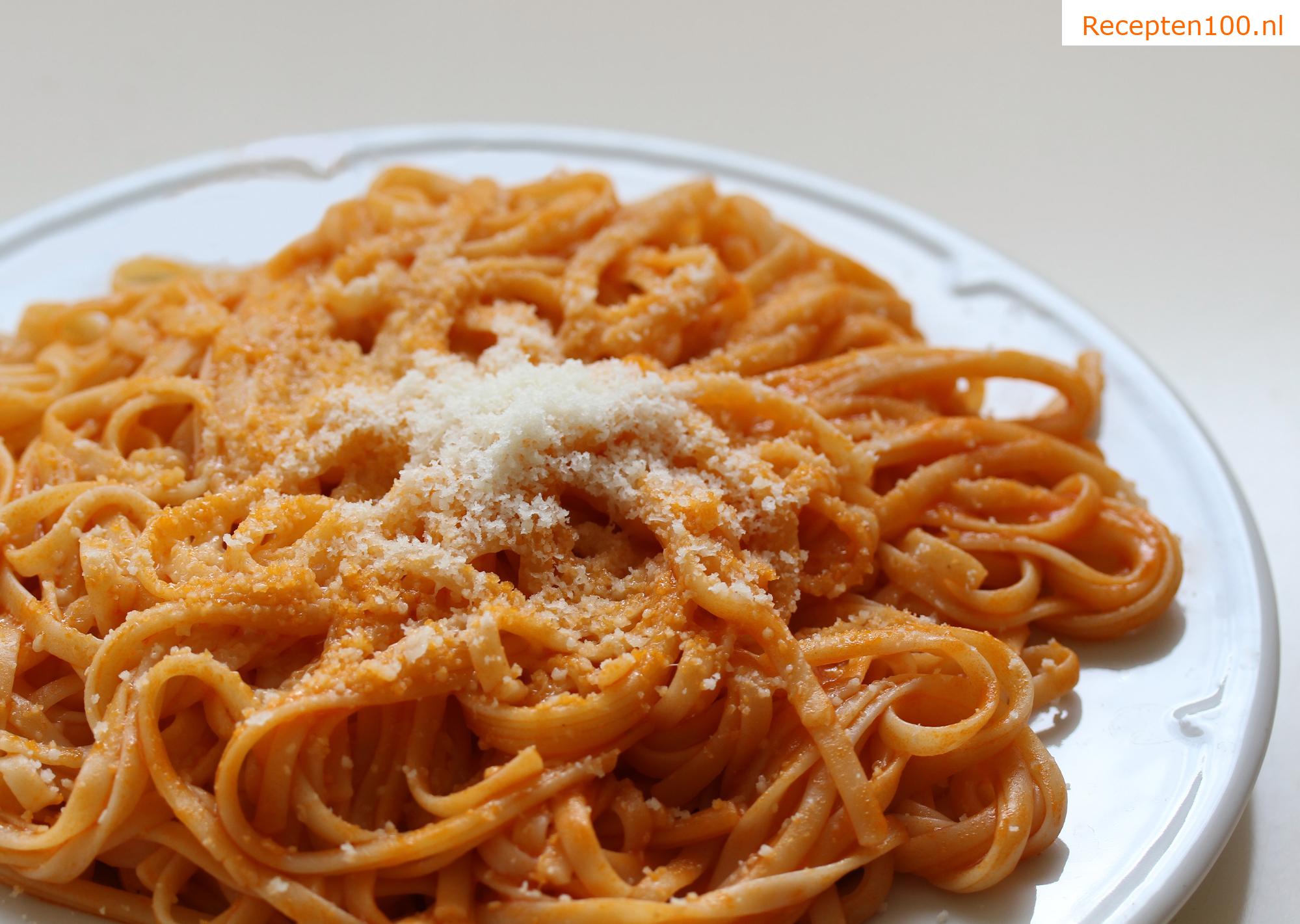 Linzers pasta met parmezaansaus