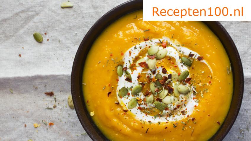 Pompoenensoep met chilipeper en zure room