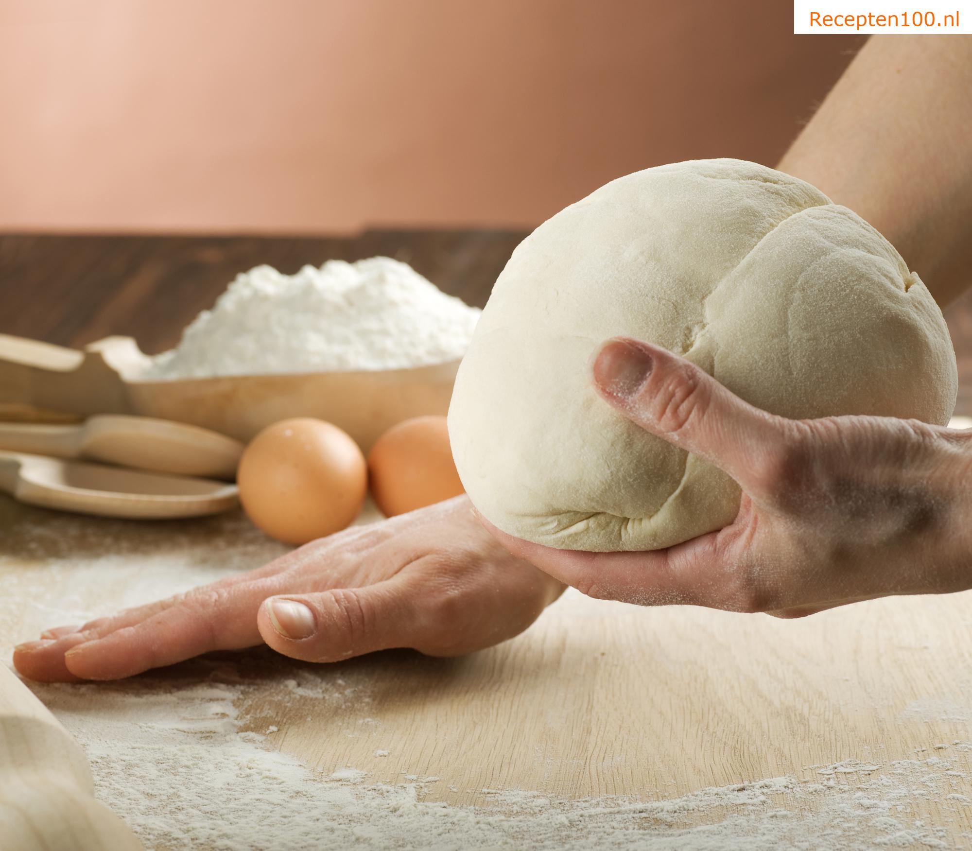 Thuisgebakken broodjes uit de oven